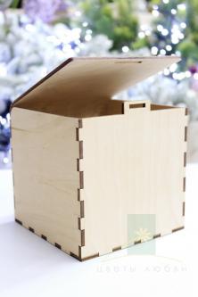 Коробка деревянная для подарка 